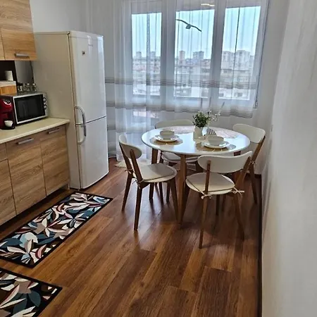 Panoramic View Apartment *